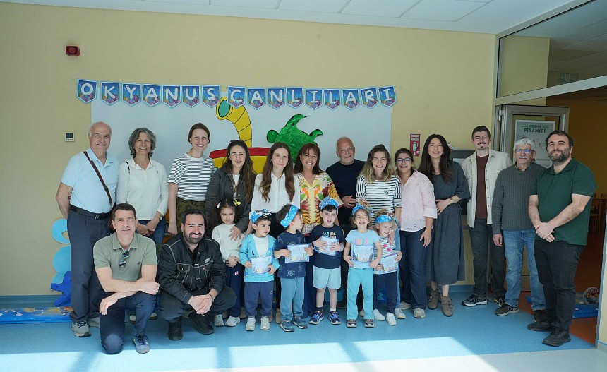 Öğrencilerimiz Portfolyo Sunumlarını Başarıyla Ailelerine Sundu